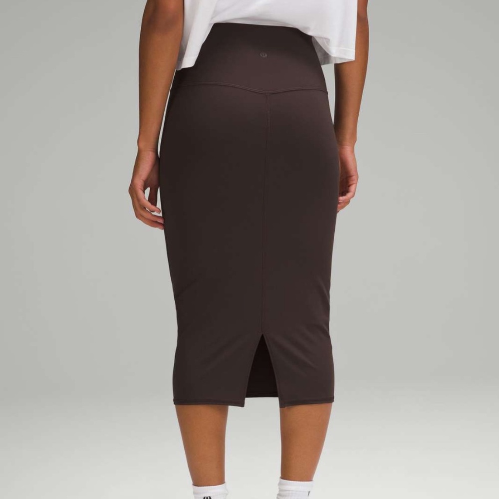 Lululemon High Rise Pencil Skirt (sz. 8)